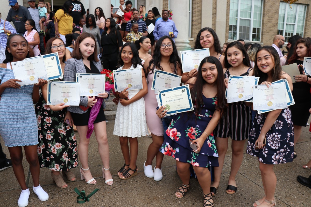 South Middle School Celebrates 8th Graders Moving To High School ...